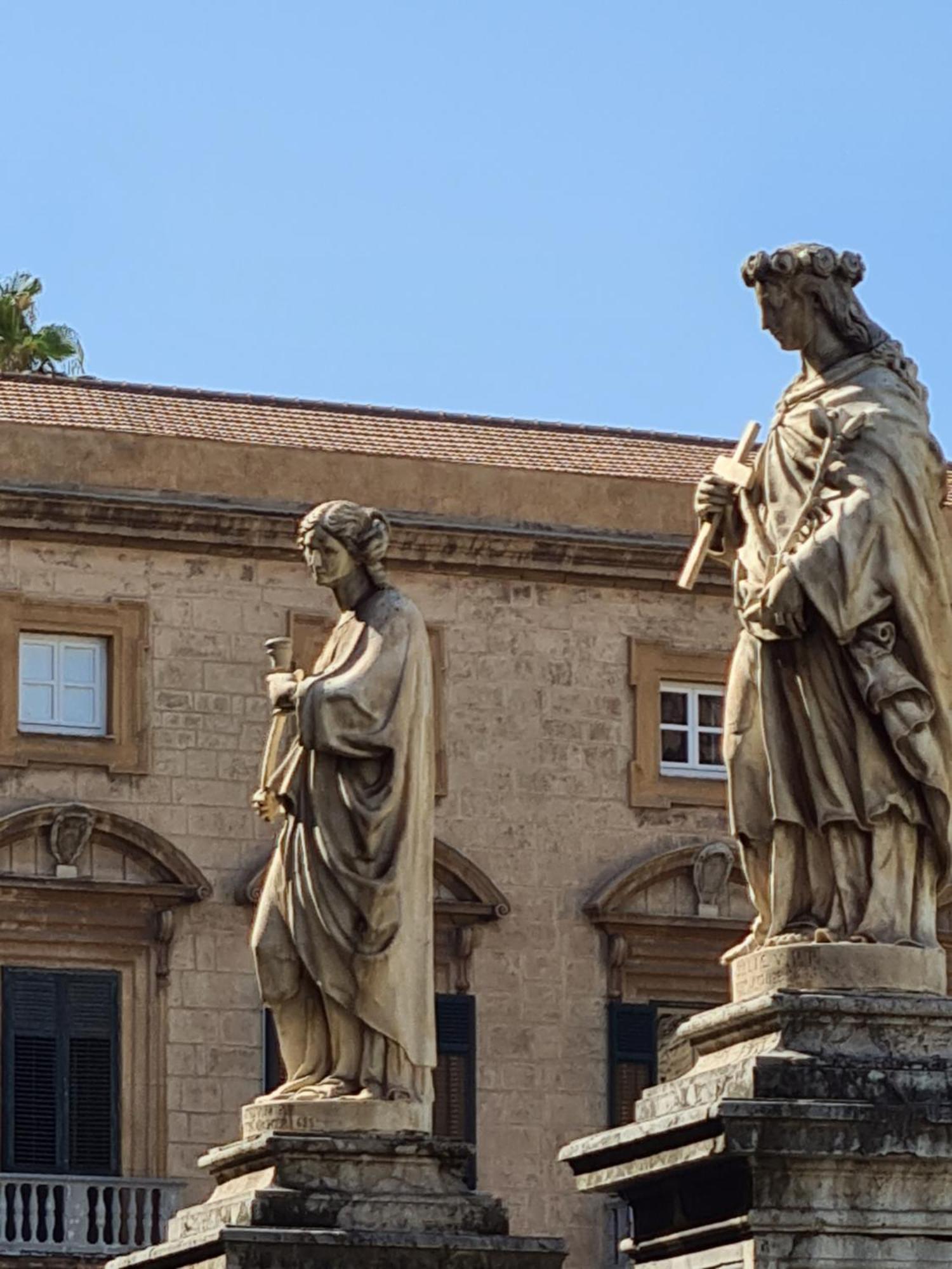 Apartmán La Loggia Dei Re Palermo Exteriér fotografie